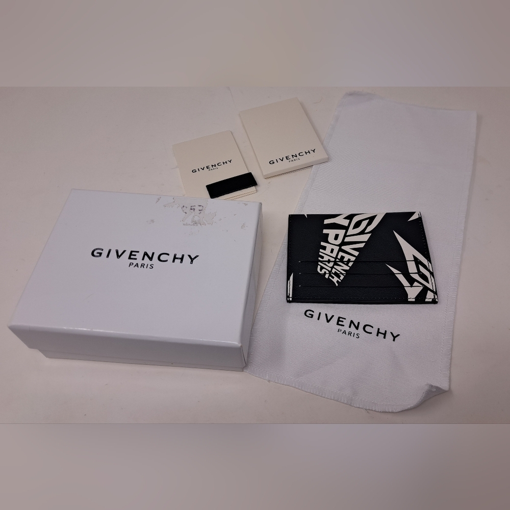 Givenchy Paris Cardholder Wallet Pocket Calf Leather Accessory Black Rare - Picture 12 of 16